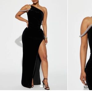 Jewel Velvet Gown - Black